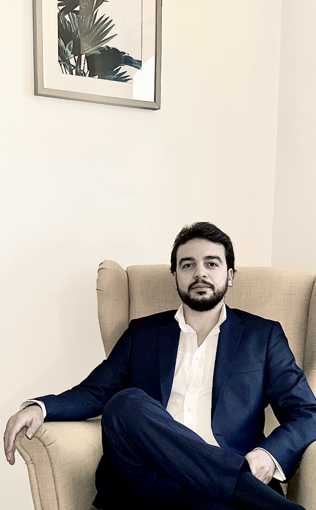 photo diplome Mehdi Sakri