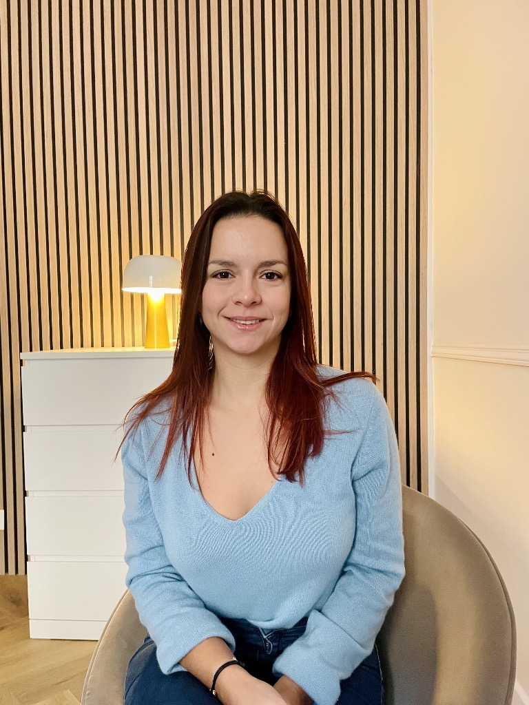 photo portrait Mary-lou Msika Hypnothérapeute - Sophrologue