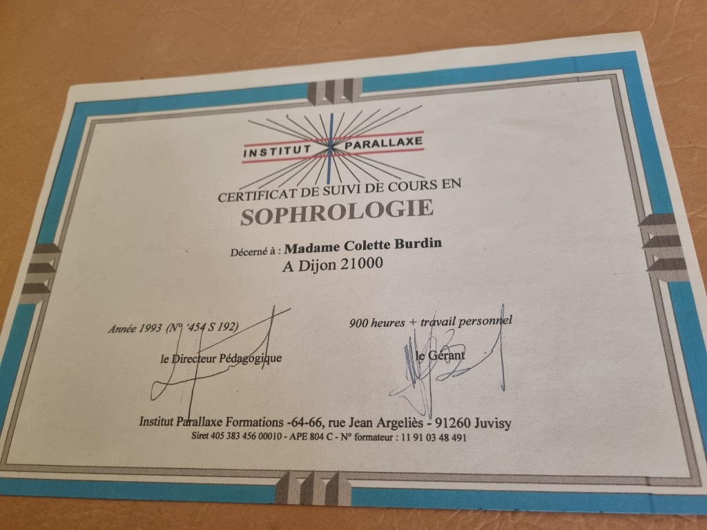 photo diplome Colette Bellon 