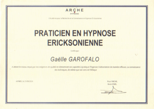 photo diplome Gaëlle Garofalo - HypnoseZen