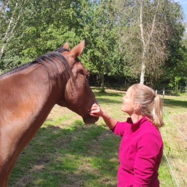 EquiSuisJe - Centre de Ressourcement et Transition