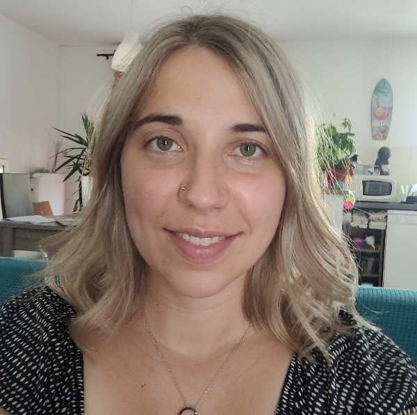 Deux mains Ici & Maintenant - Coline Godegrand