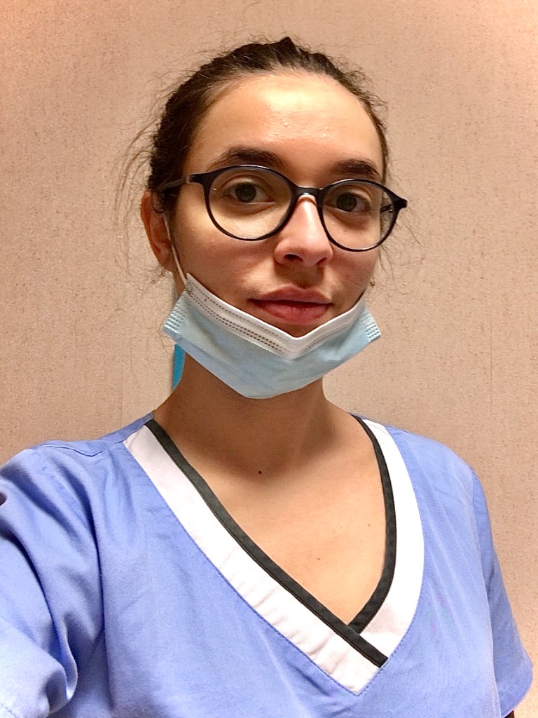 photo portrait Mirabelle Touzard - Ostéopathe D.O.