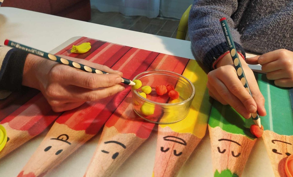 photo activite Coline Main Graphothérapeute 