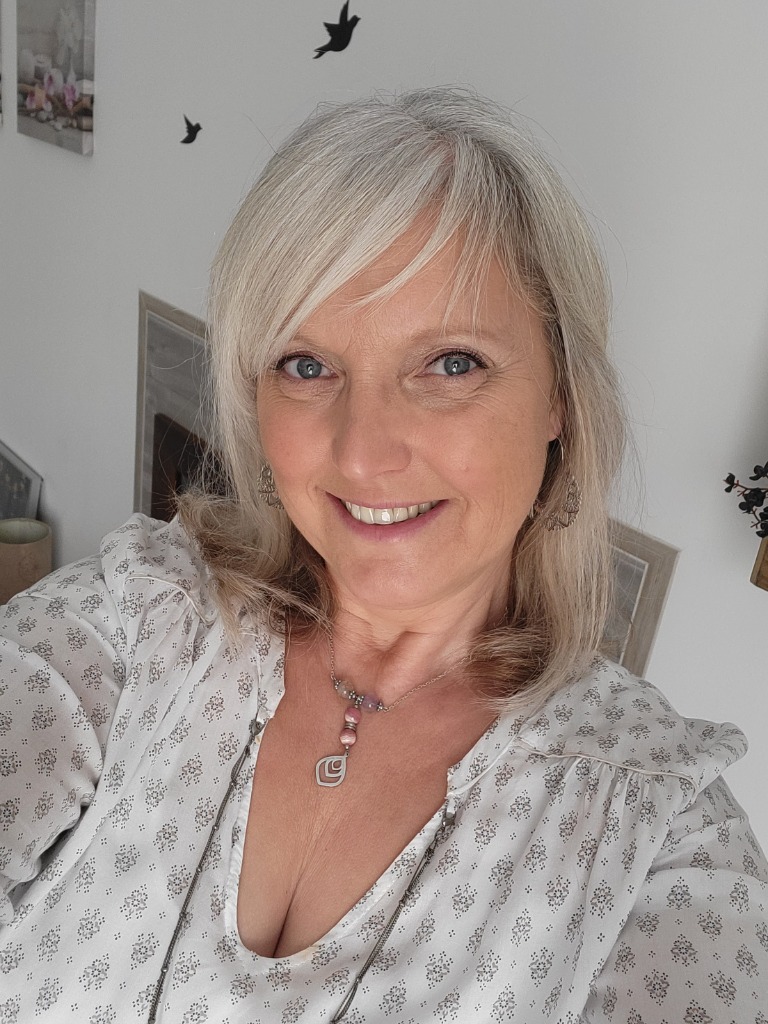 photo portrait Laurence-dessaint-EFT-Psychogénéalogie