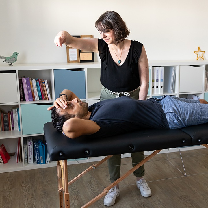 photo diplome Aude Gorneau - Odalys Kinésiologie