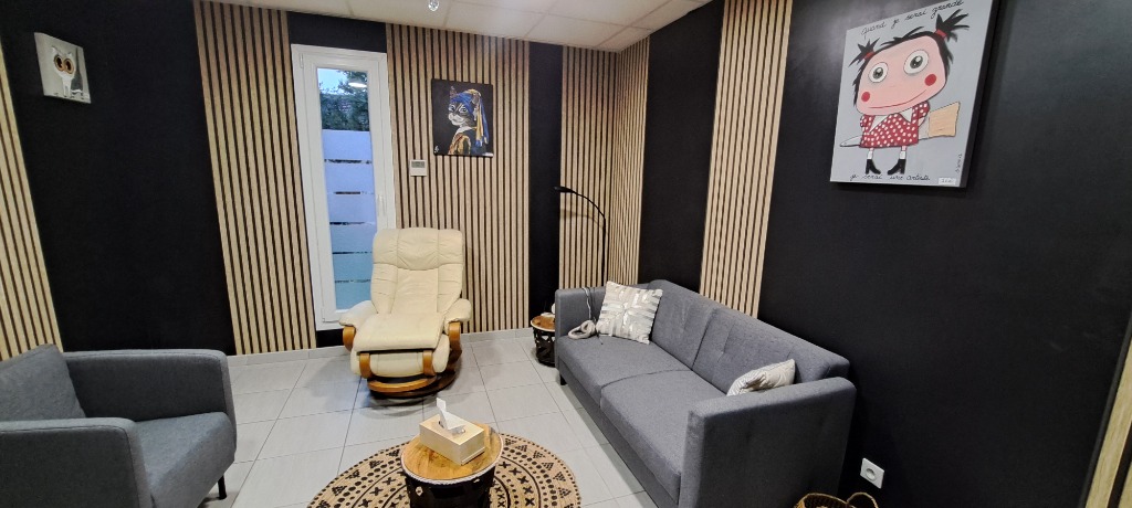 photo cabinet Vairet Magali 