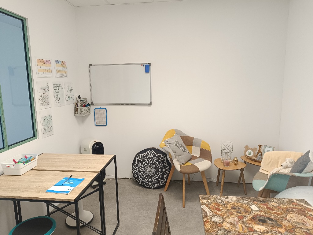 photo cabinet Cabinet Faciliscol - Amandine Clercy