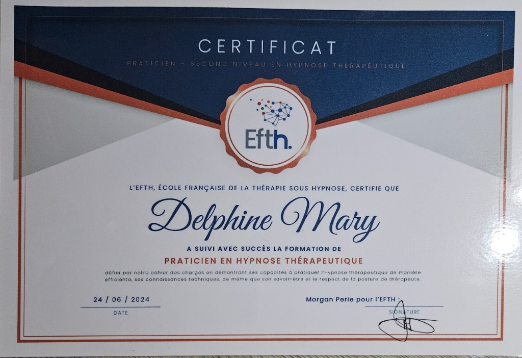 photo diplome Delphine Mary