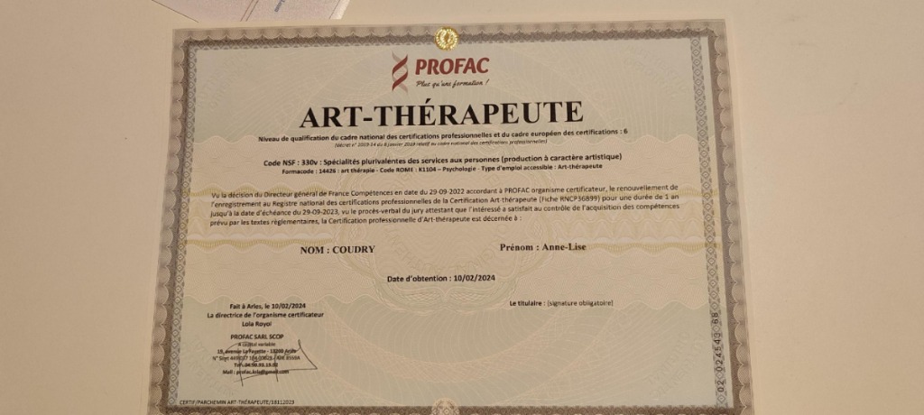 photo diplome Et si art-thérapie/formation