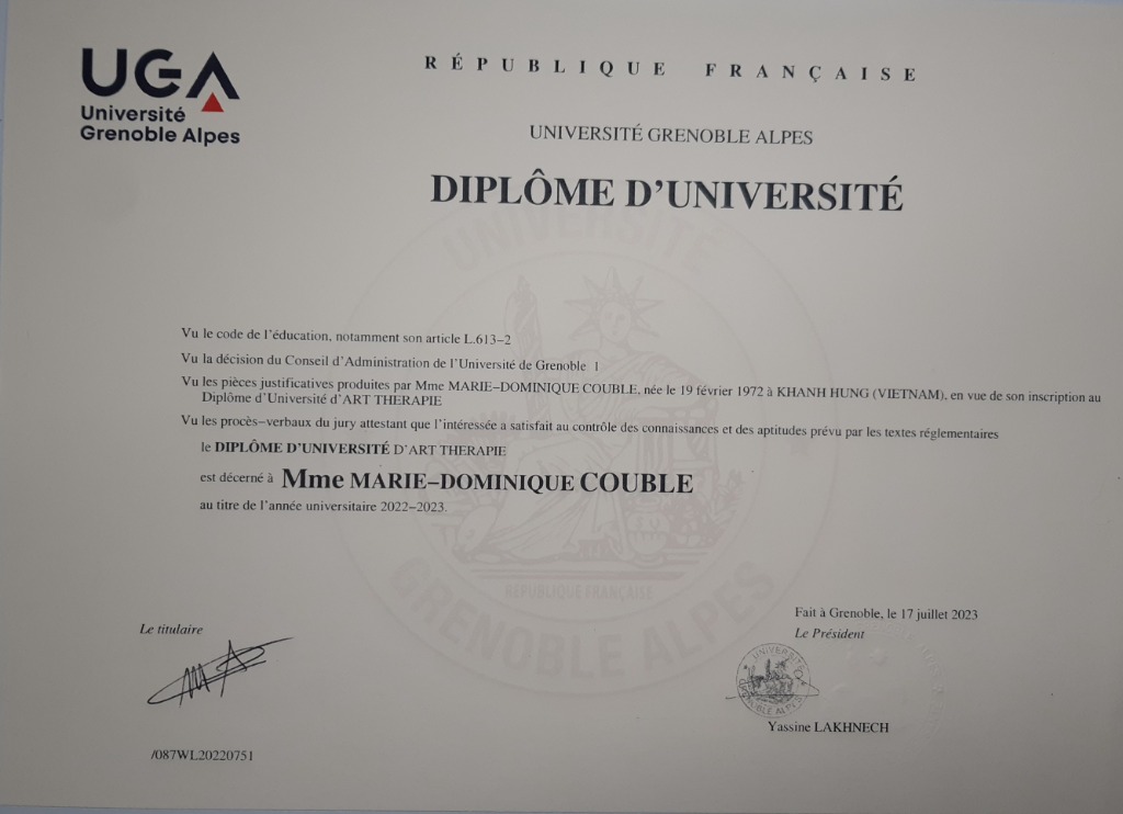 photo diplome MARIE DOMINIQUE ANDRE