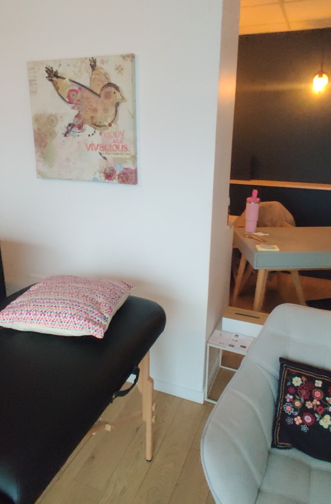 photo cabinet Audrey Chies re-nêtre kinésiologie