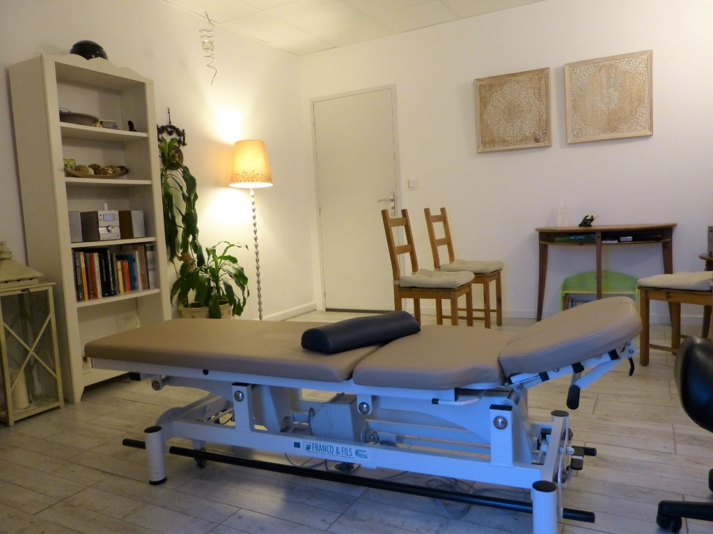 photo seance Sandra BOEGLIN Ostéopathe D.O.