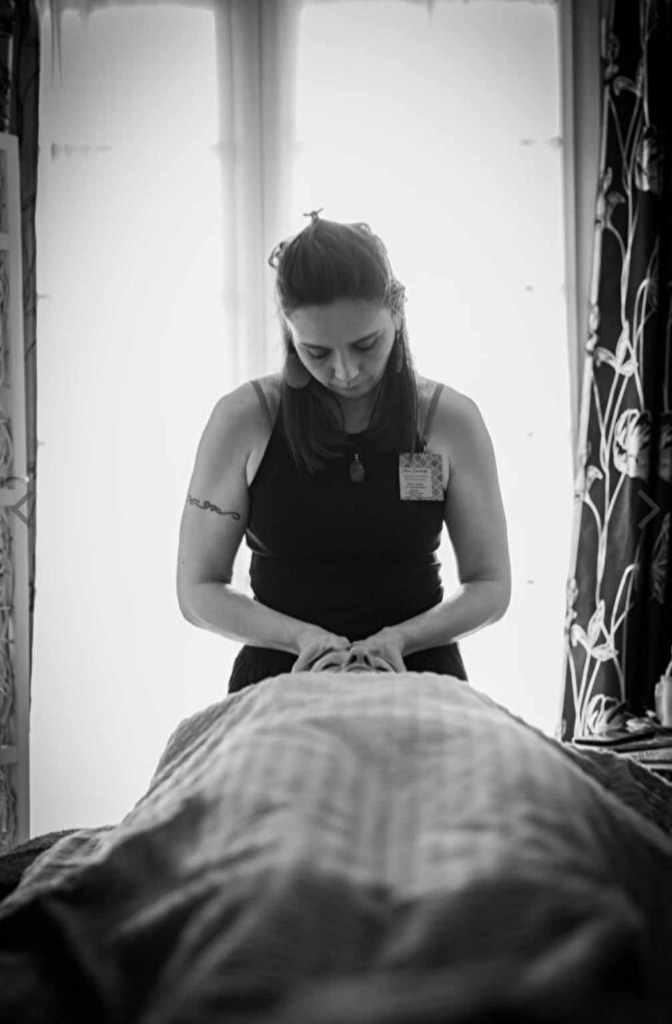 photo seance Ushas Massages Massages Ayurvédiques/Magnétiseuse