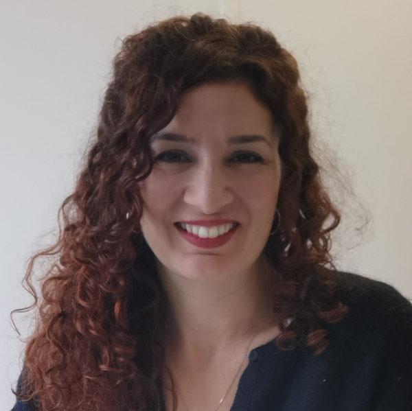 Özlem Perret - Diététicienne Nutritionniste