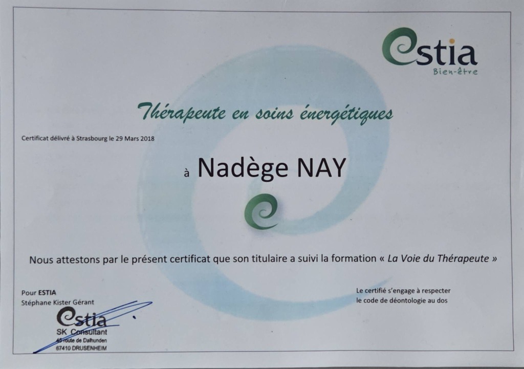 photo diplome Les Essentiels de Nad