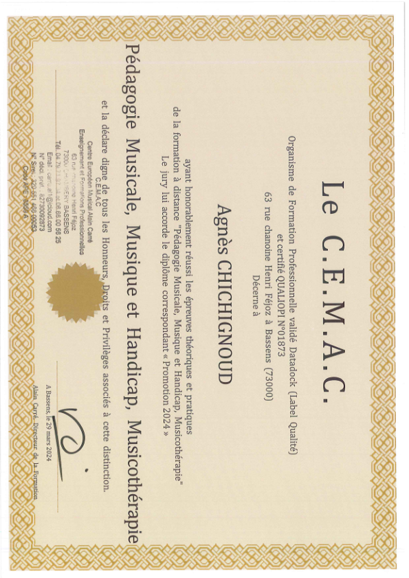 photo diplome Agnès Chichignoud Musicothérapeute