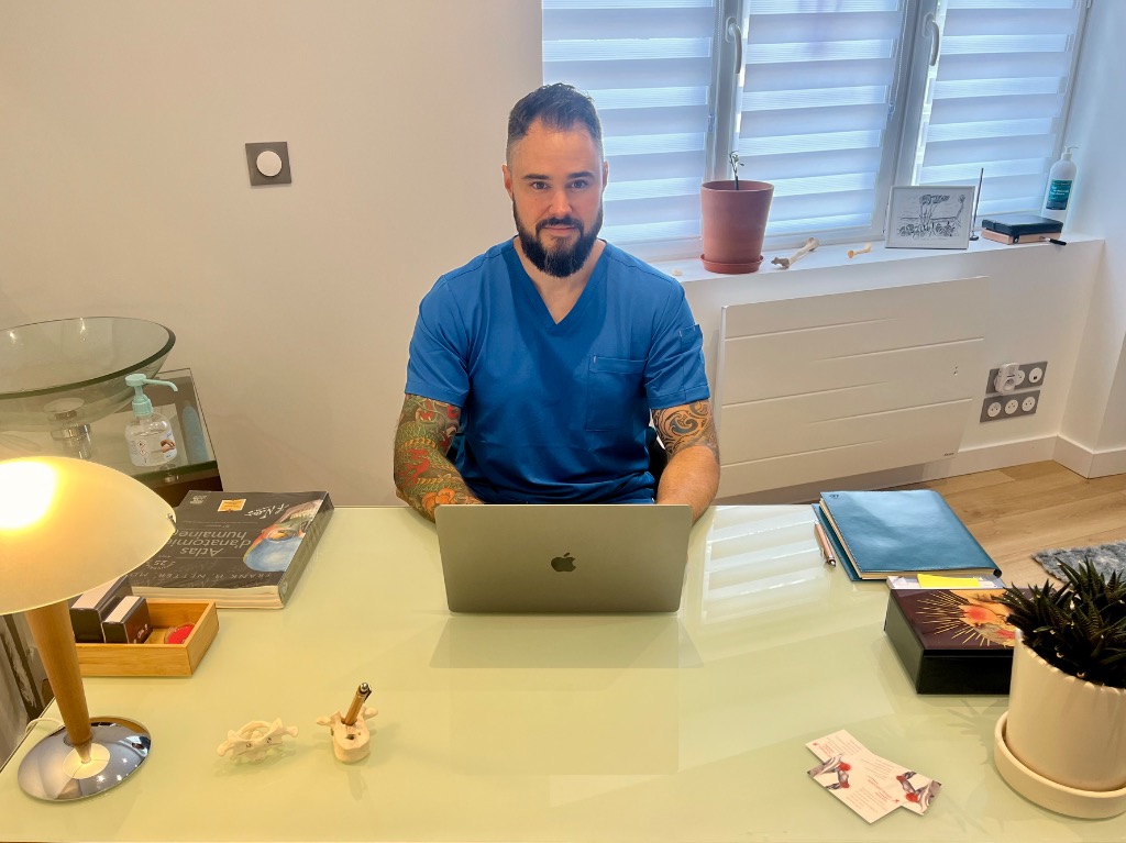 photo seance Morgan Bernard - Étiopathe 