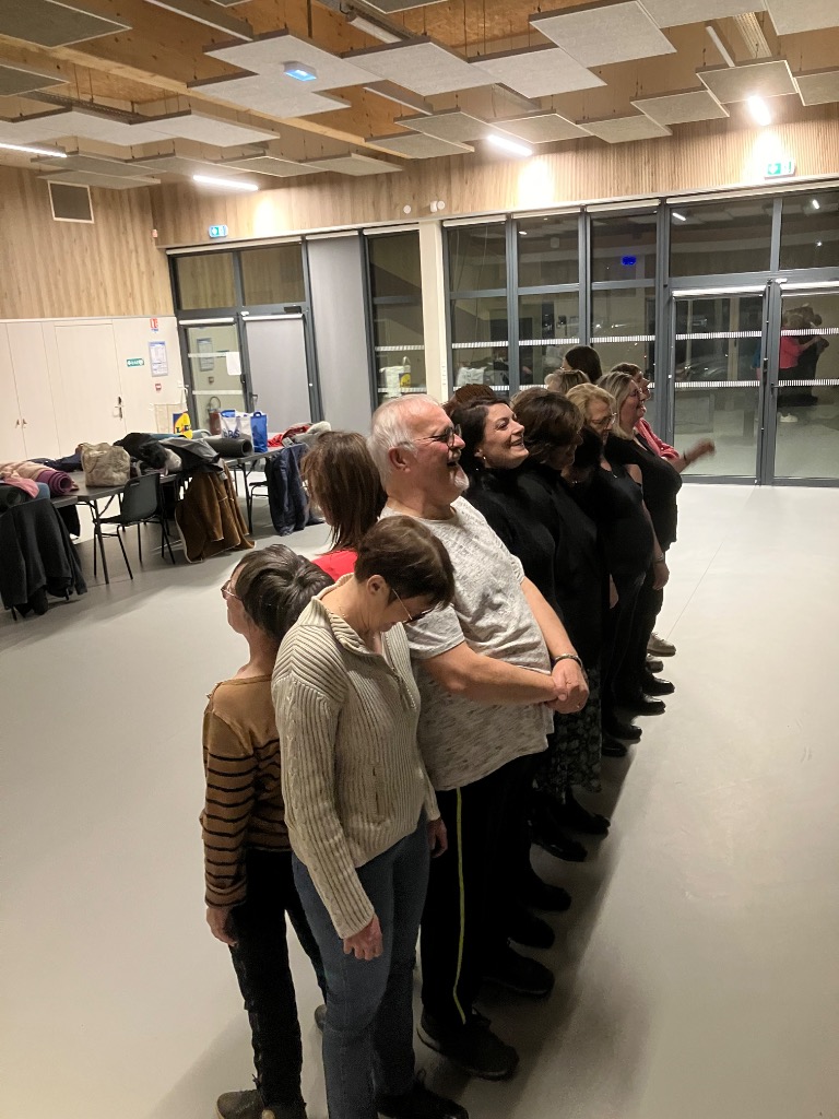 photo seance Yoga du Rire Troyes