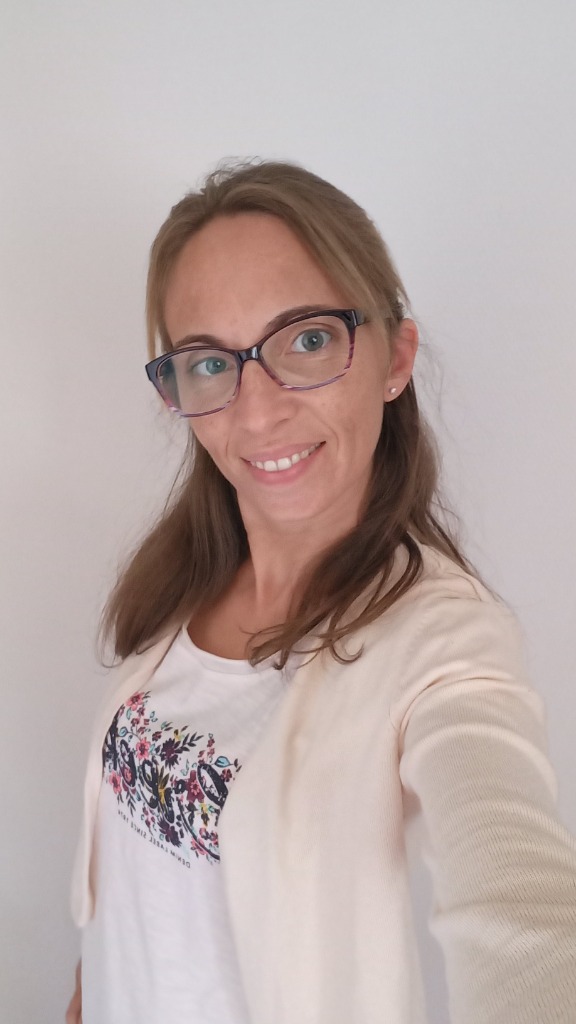 photo portrait LEFEVRE Claire - Réflexologue