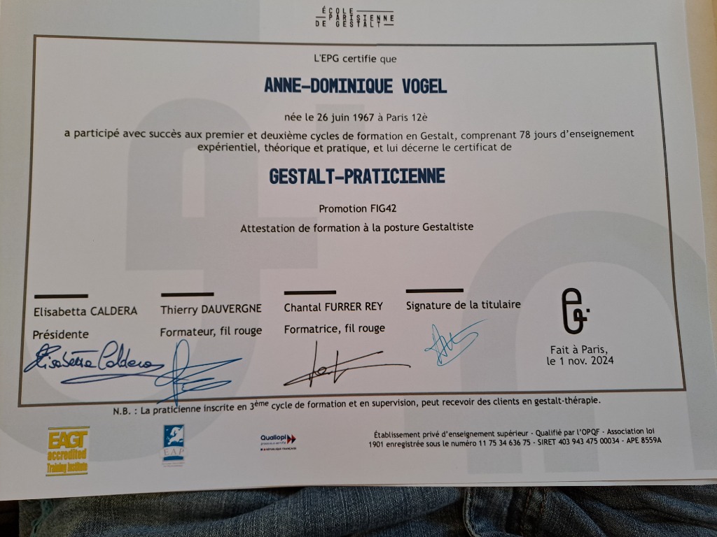 photo diplome Anne-Dominique VOGEL