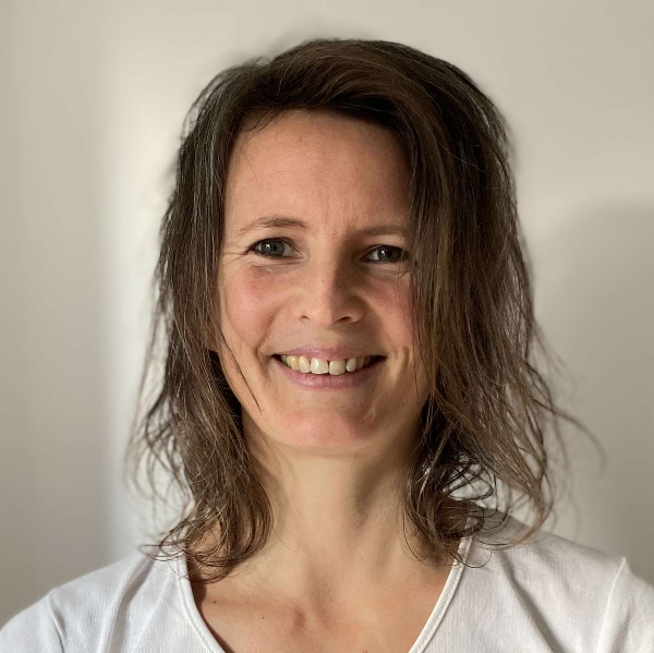 Léa Dufour Naturopathe Thérapeute psychocorporelle