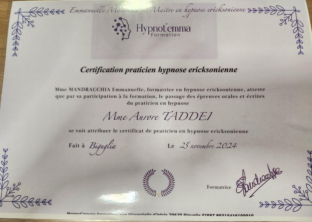photo diplome Clora Hypnose - TADDEI Aurore