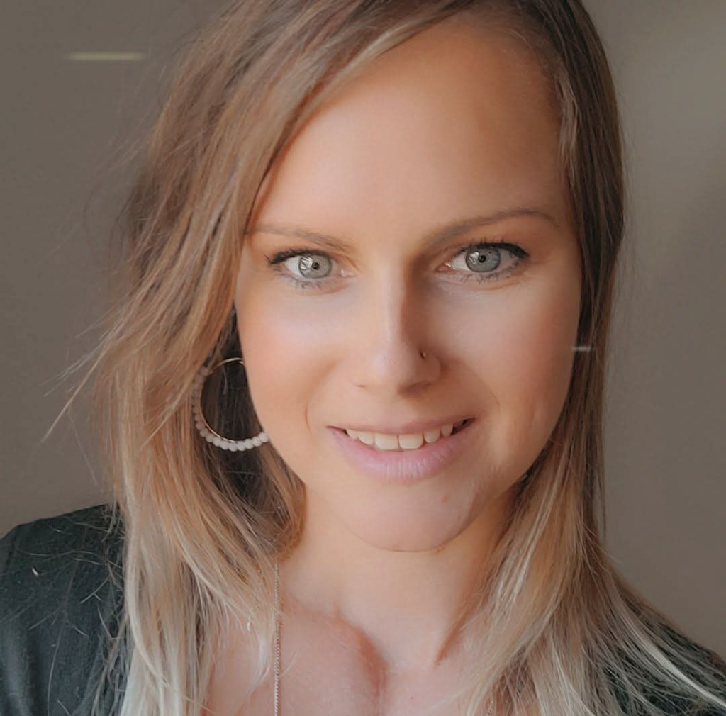 photo portrait Charlotte Tommes Sophrologue