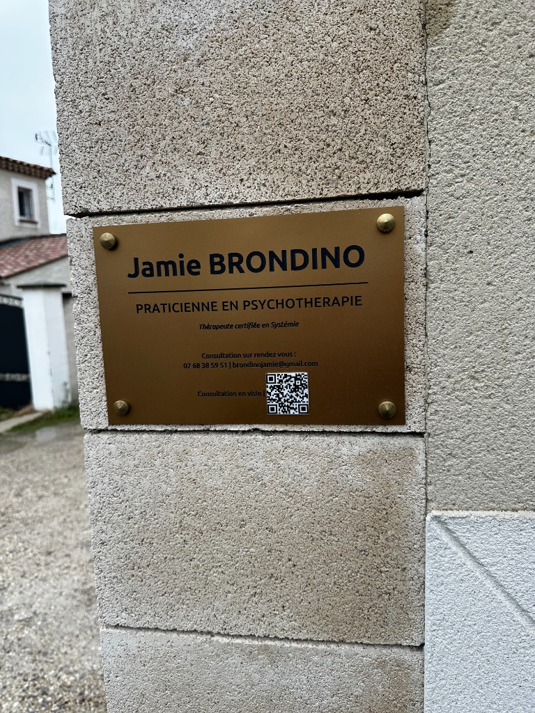 photo cabinet Jamie Brondino