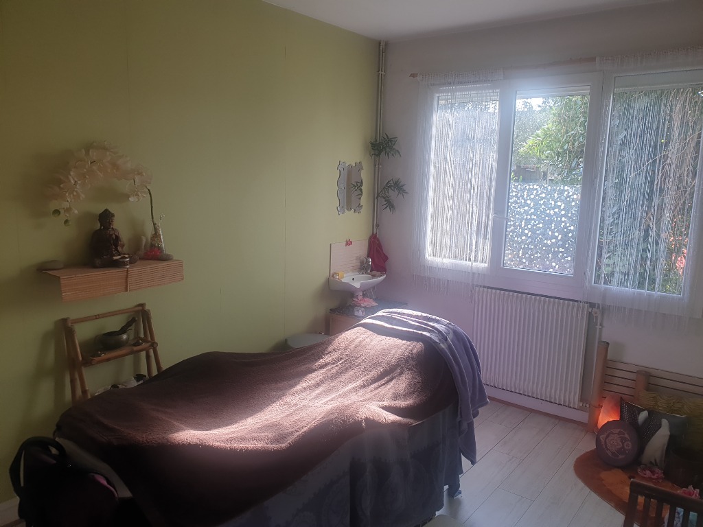 photo cabinet Laura Séguès