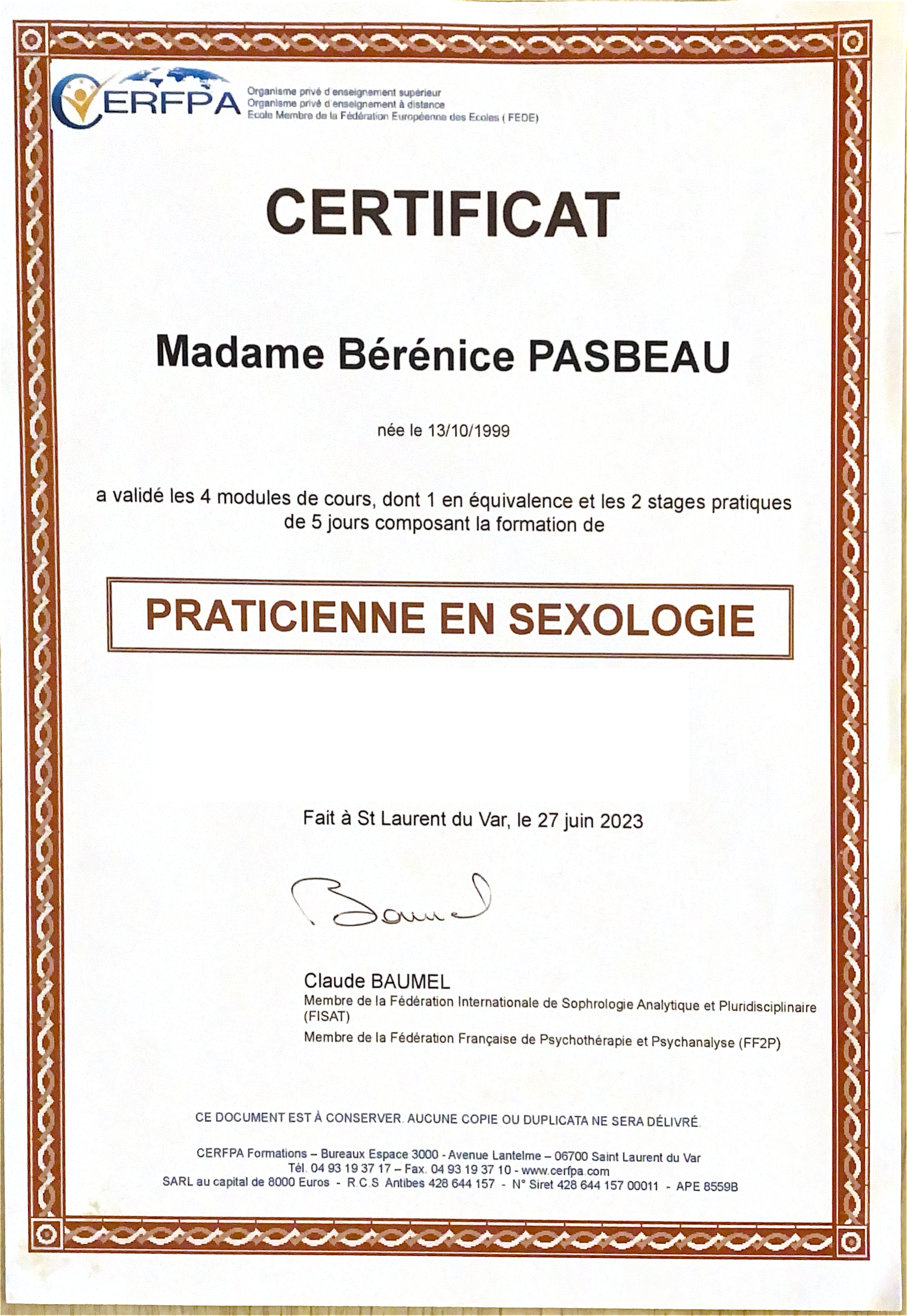 photo diplome Berenice Pasbeau