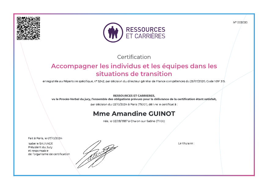 photo diplome AMANDINE GUINOT SAS