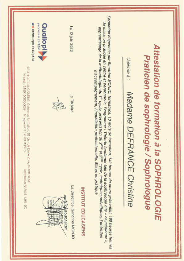 photo diplome Christine Defrance Sophrologue
