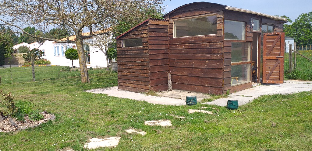 photo cabinet Lise GOYAUX 