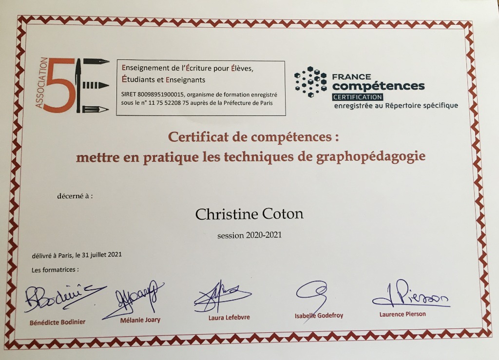 photo diplome Christine COTON Graphopédagogue
