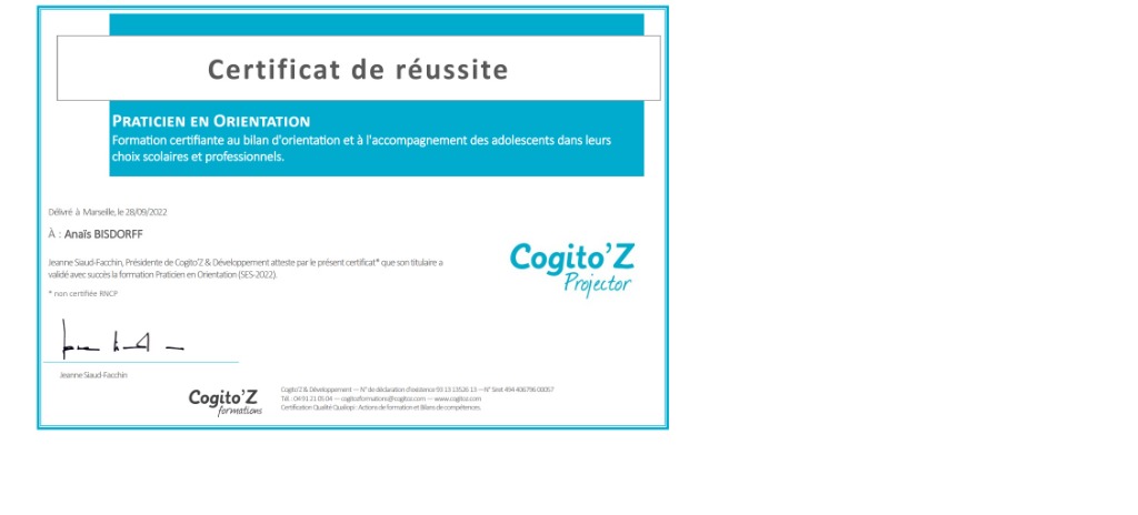 photo diplome Anaïs Bisdorff Réussir Sup