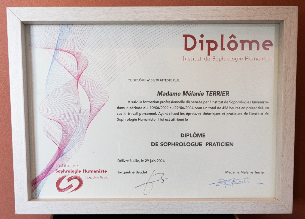 photo diplome Mélanie Terrier Sophrologue