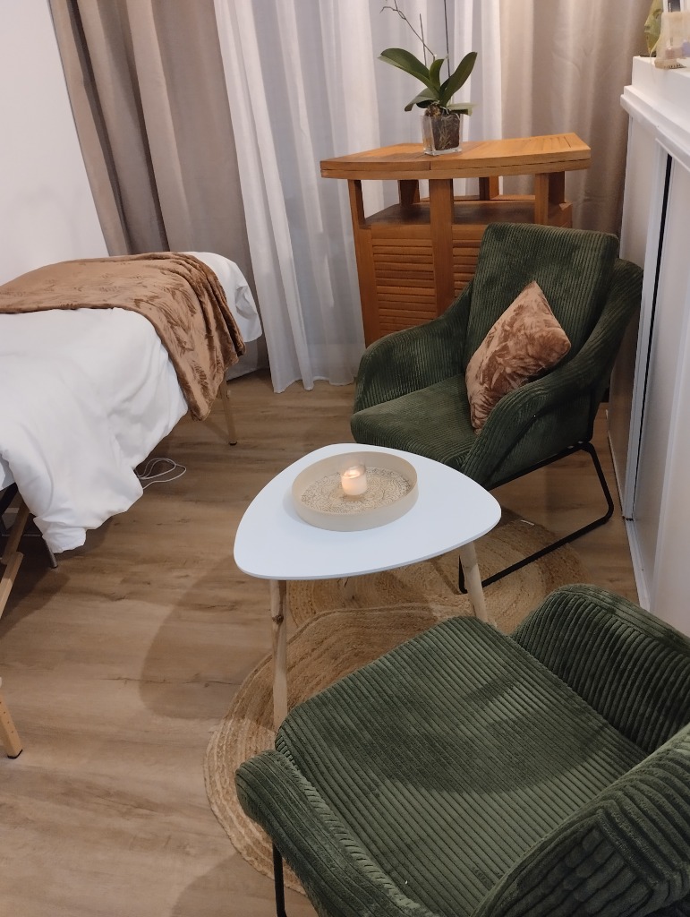 photo cabinet Frédérique ALLOMBERT BLANC