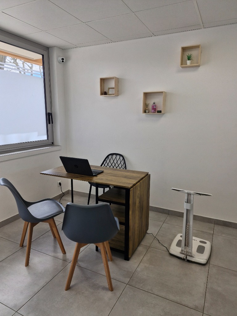 photo cabinet Begga Amougou 