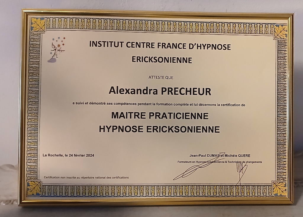 photo diplome Alexandra Prêcheur Hypnothérapeute