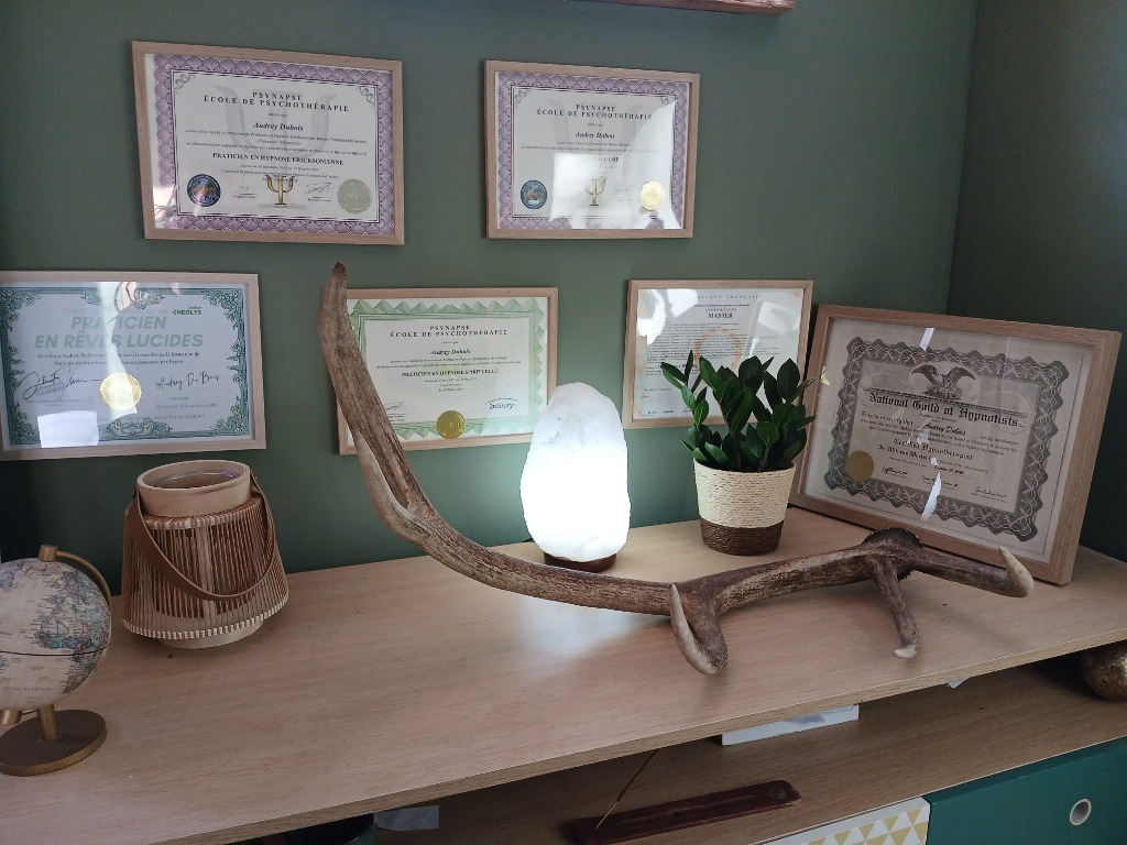 photo diplome Audrey Du Bois, hypnothérapeute | Hypnose du bois