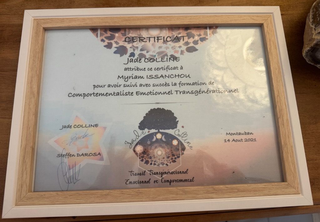 photo diplome Myriam ISSANCHOU