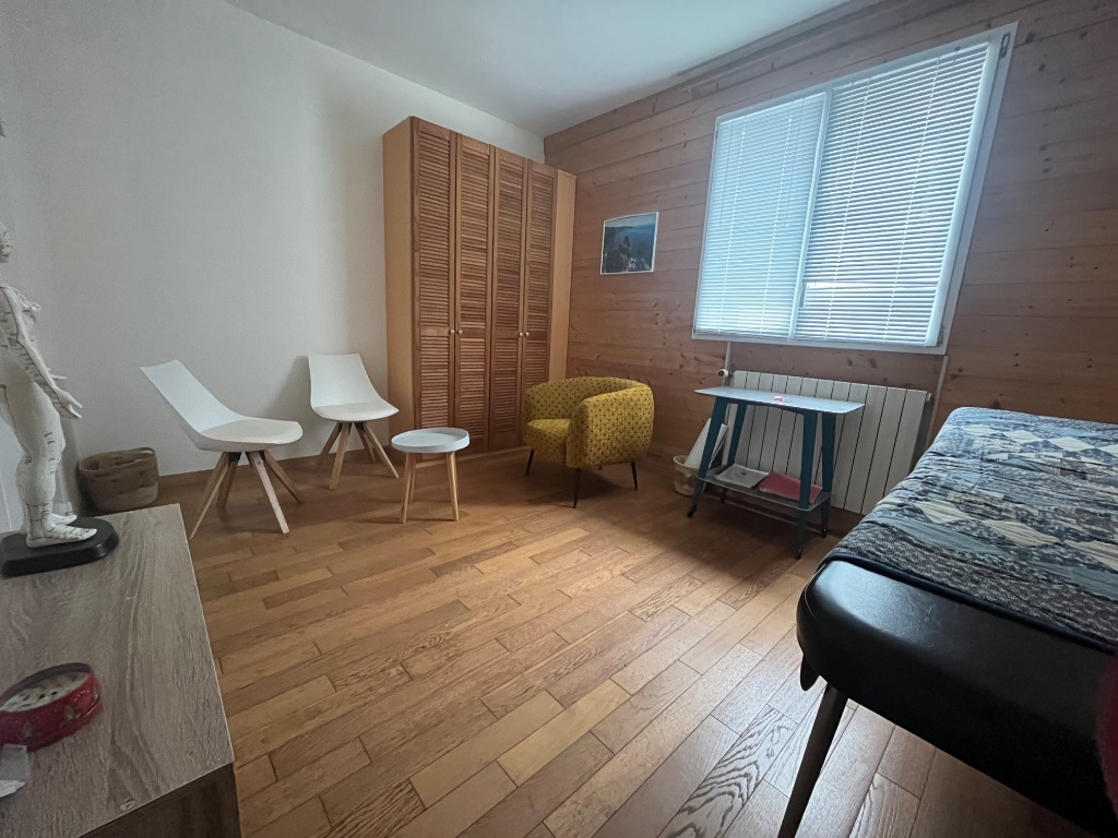 photo cabinet Nathalie Cugerone