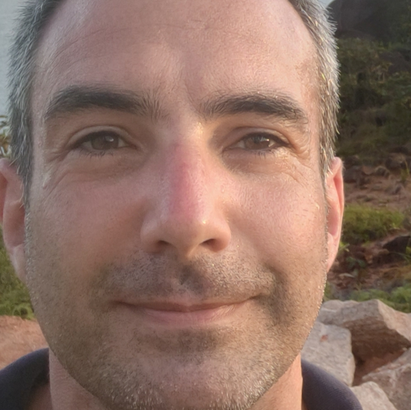 Fabulous Fab - Thérapeute Holistique - Médium