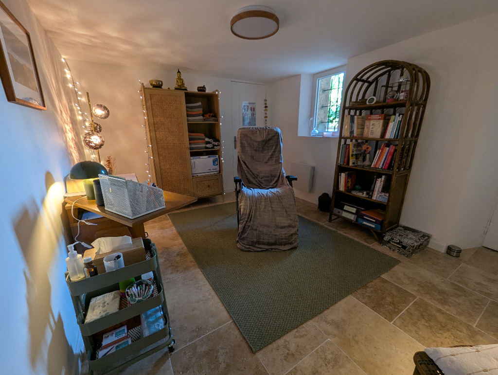 photo cabinet Léa Marnezy