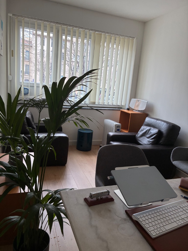 photo cabinet Karine Villemin