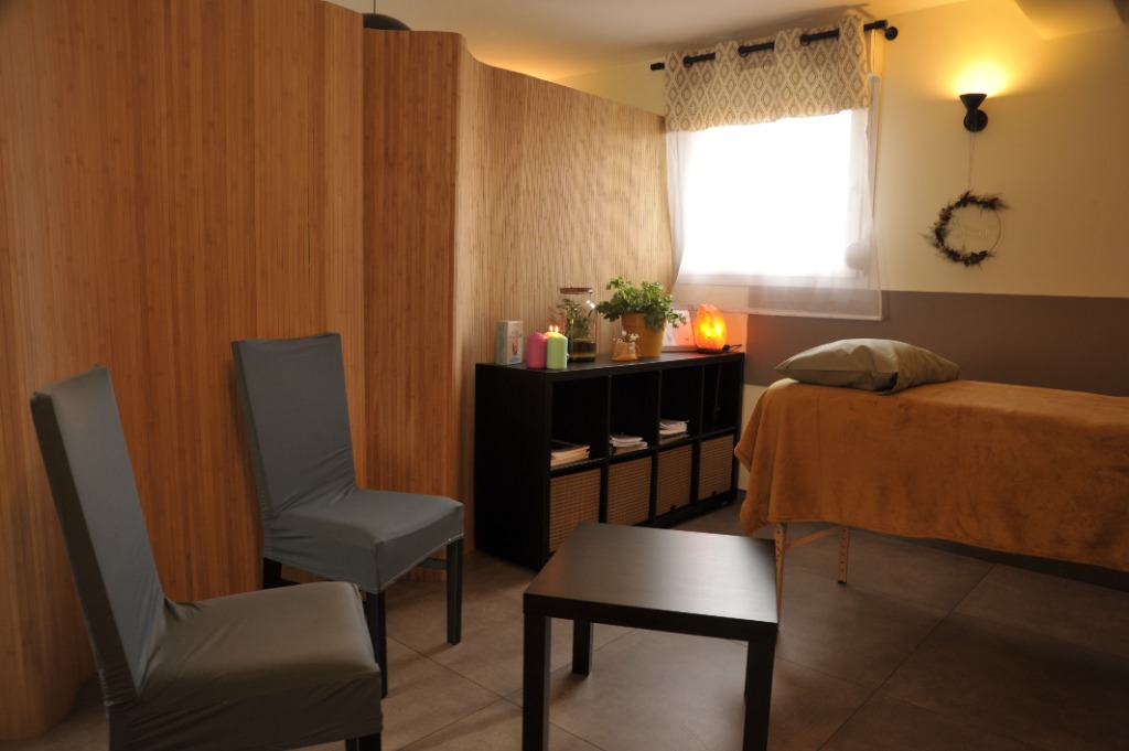 photo seance Isabelle Tanchon Kinésiologie