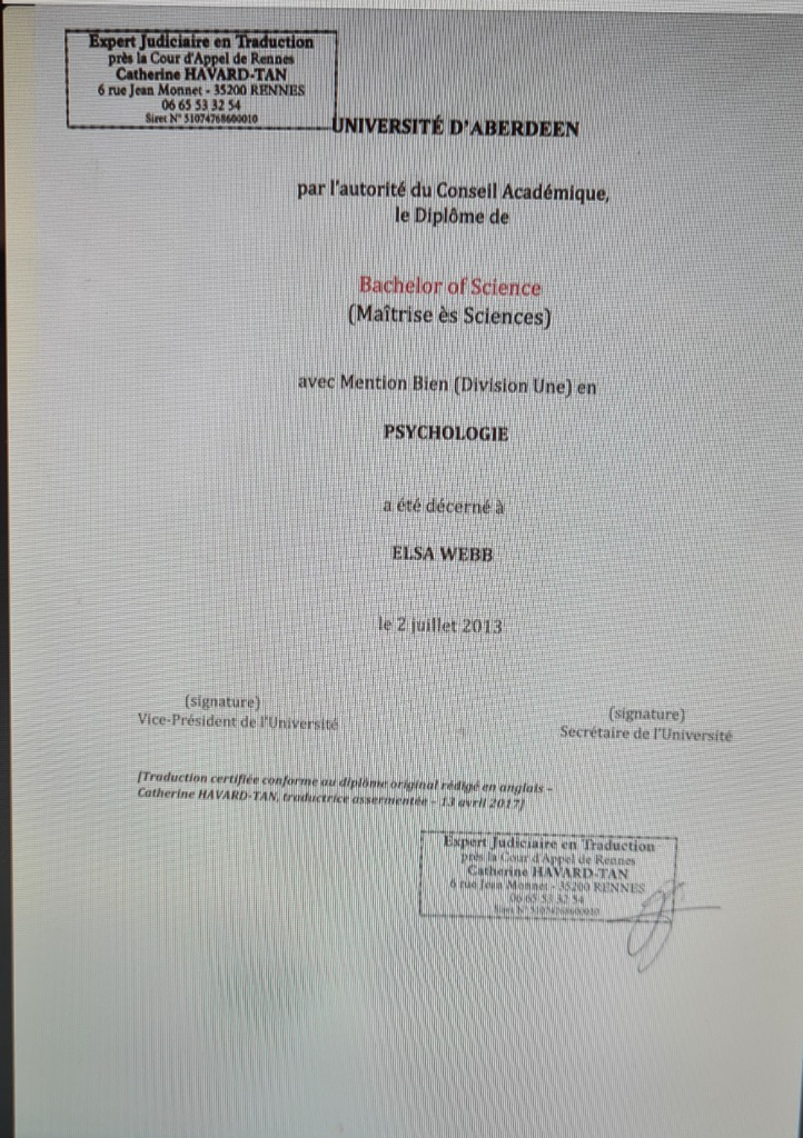 photo diplome Elsa Webb Massage