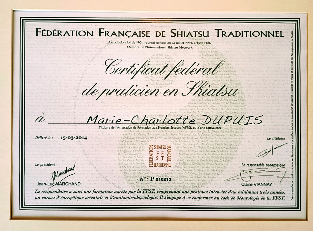 photo diplome Marie-Charlotte Dupuis