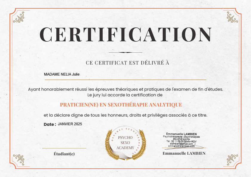photo diplome Julie NÉLIA